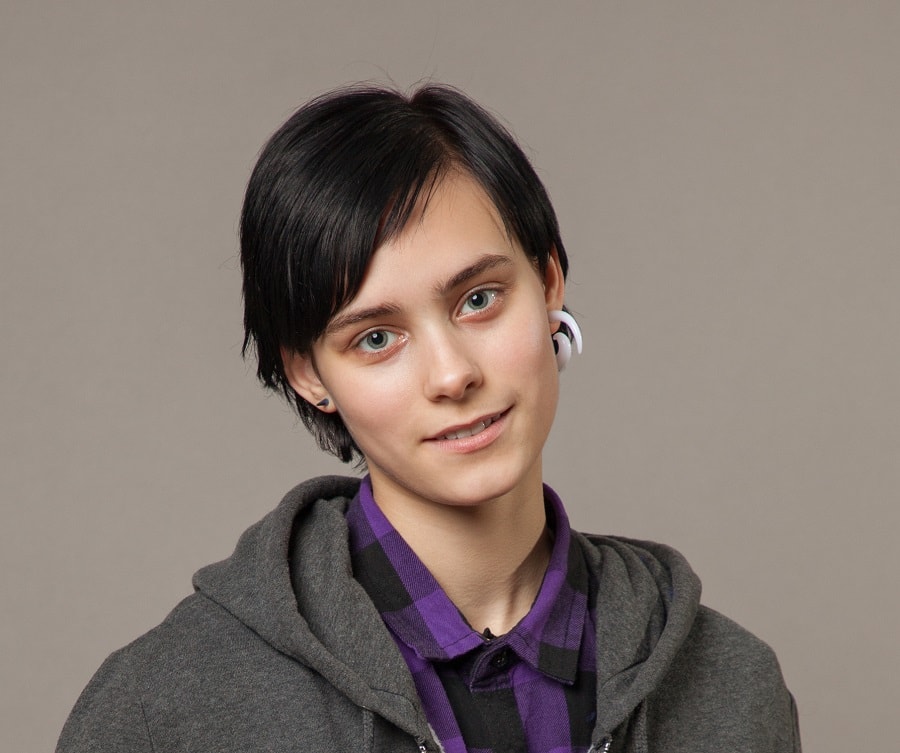 androgynous haircut with side part