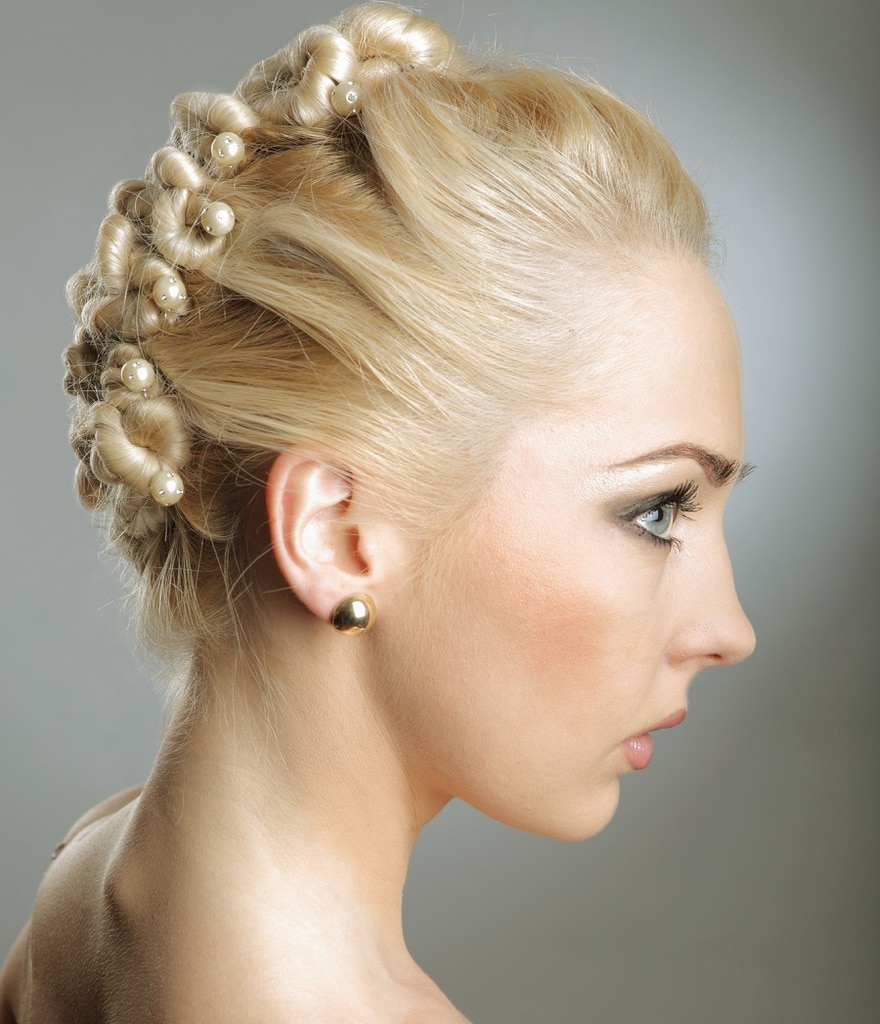 blonde hair updo for long hair