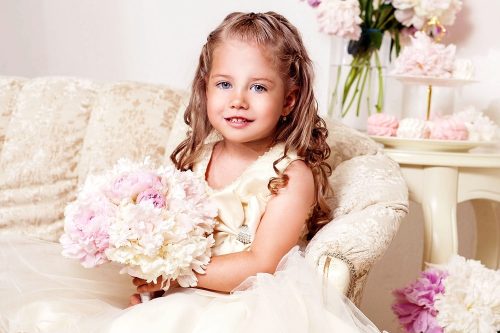 25 Lovely Flower Girl Hairstyles for Little Angels