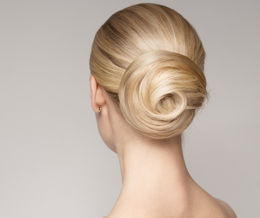 23 Stunning Low Bun Hairstyles for All Occasions | Hairdo Hairstyle 23 Stunning Low Bun Hairstyles for All Occasions | Hairdo Hairstyle
