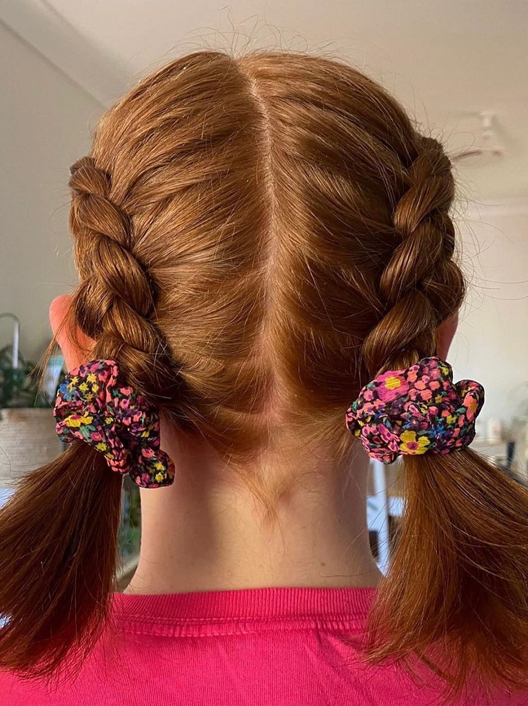 scrunchie style for medium hair