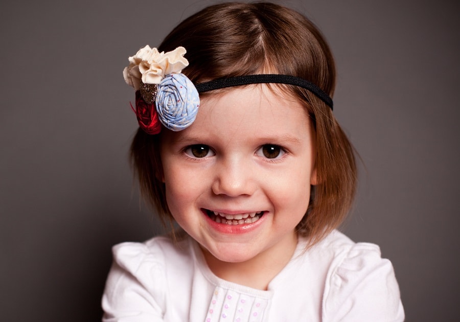 toddler girl hairstyle with headband
