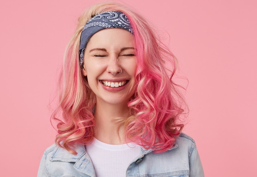 bandana hairstyle with wavy pink hair