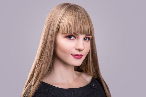 23 Gorgeous Bangs Hairstyles to Try for Round Faces