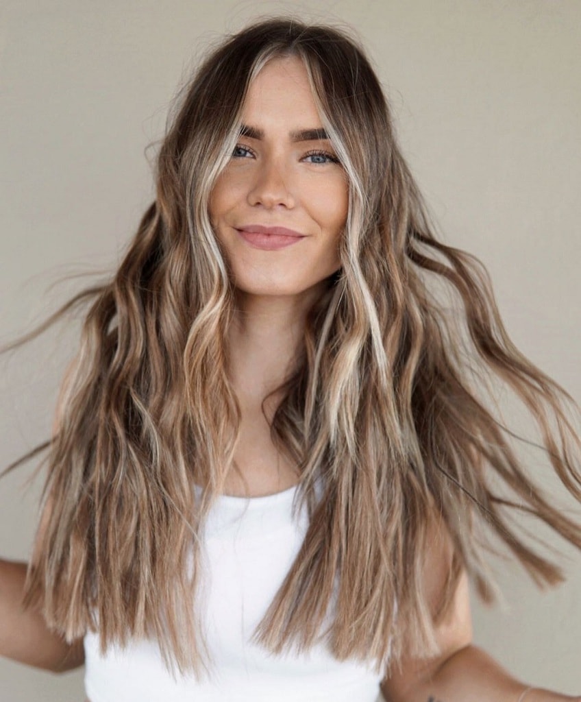 beach waves with face framing highlights