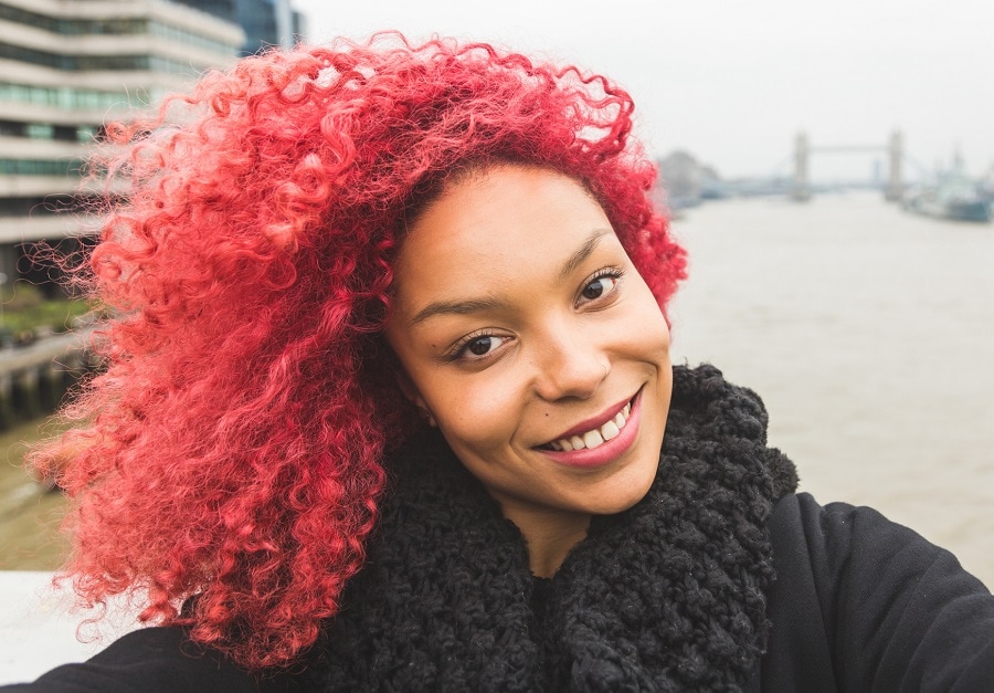 curly pink hair for women with dark skin