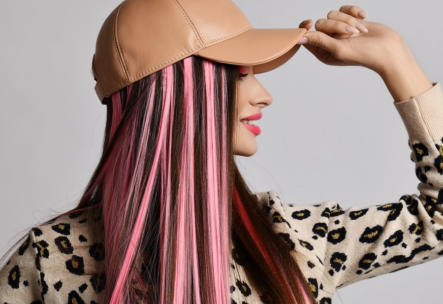 pastel pink hair streaks
