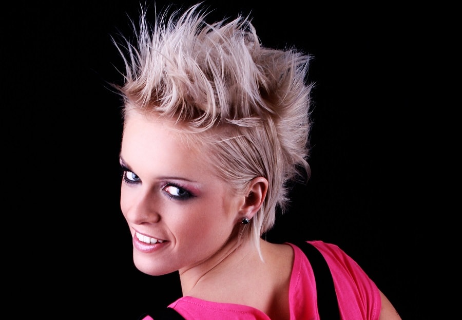 punk hairstyle for short blonde hair with dark roots