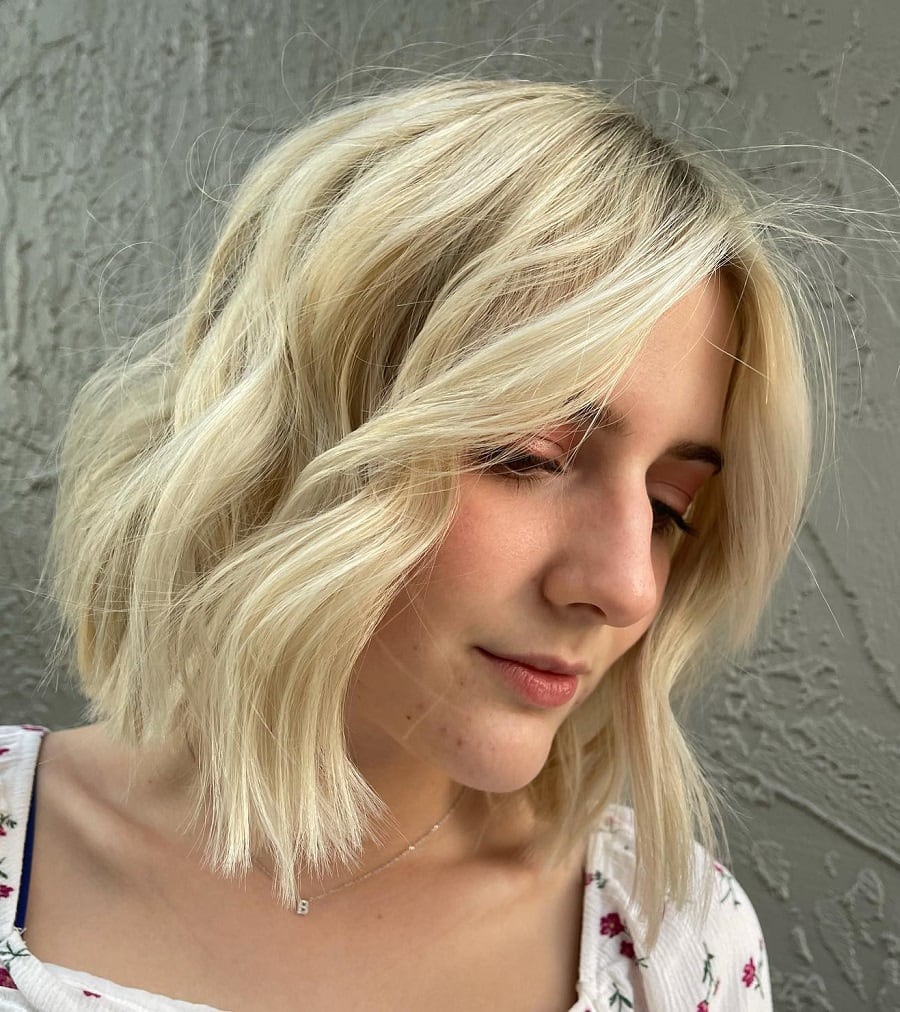 short platinum blonde balayage hair