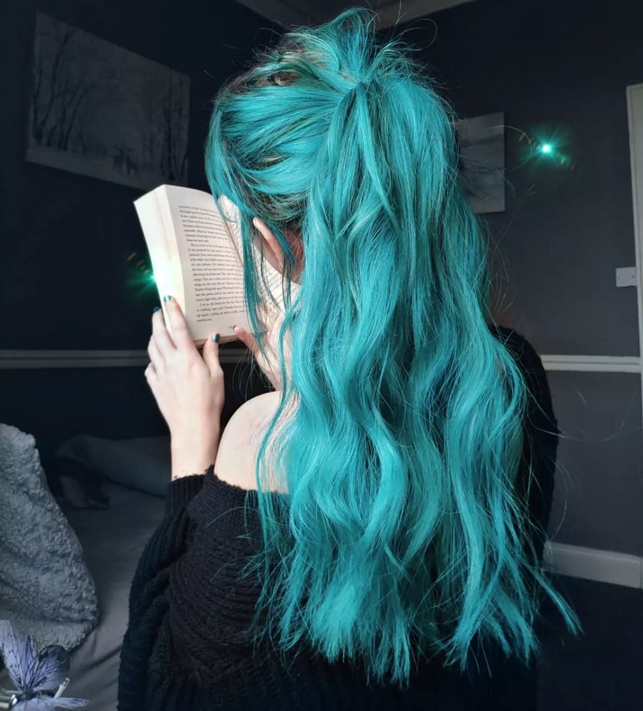 turquoise hair with ponytail