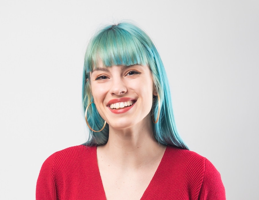 turquoise hair with bangs