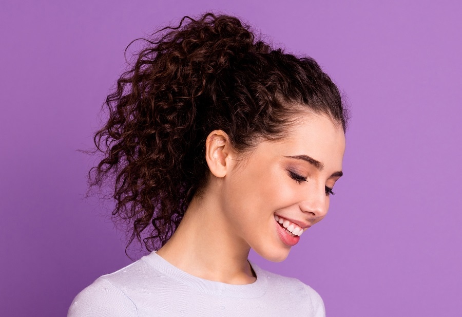 curly ponytail for thick hair