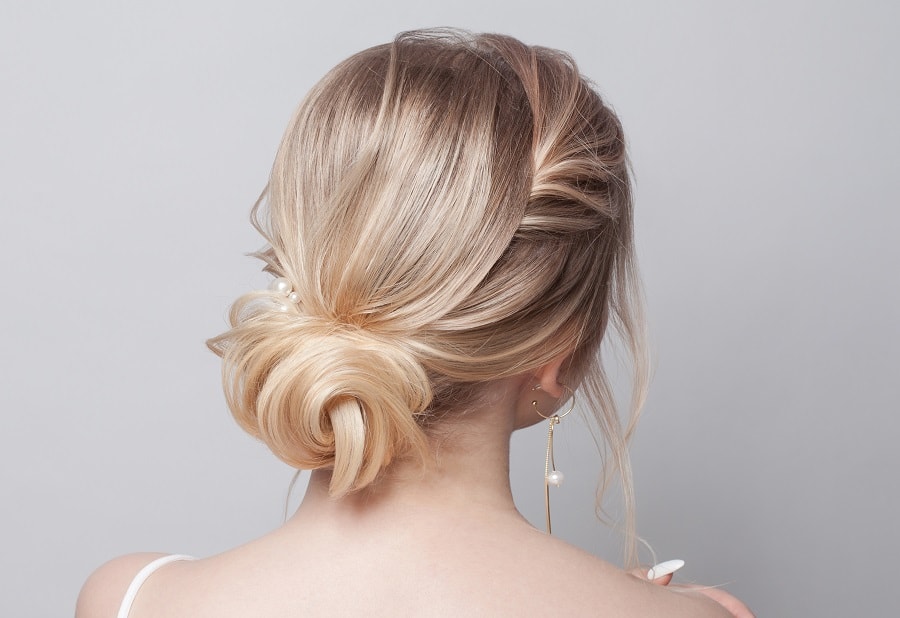 loose updo for blonde hair