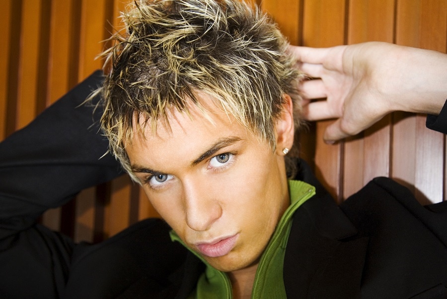 spiky hair with highlights for guys