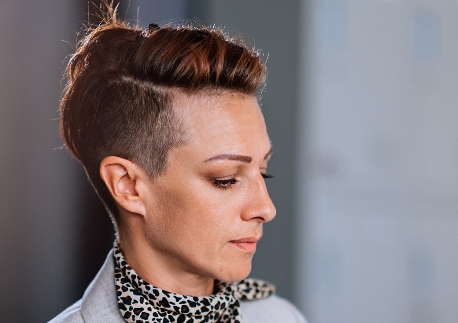 undercut for women with highlights