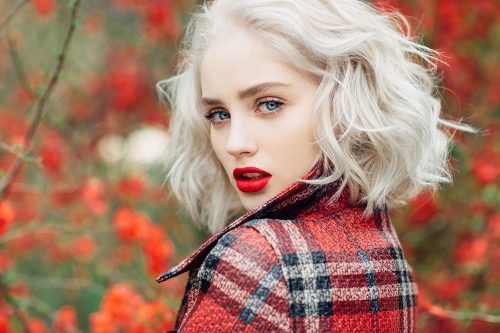 25 Platinum Blonde Hairstyles to Make You Look Your Best