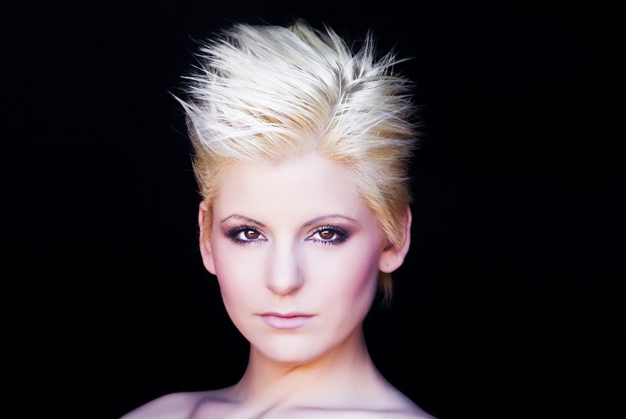 woman with short blonde spiky hair