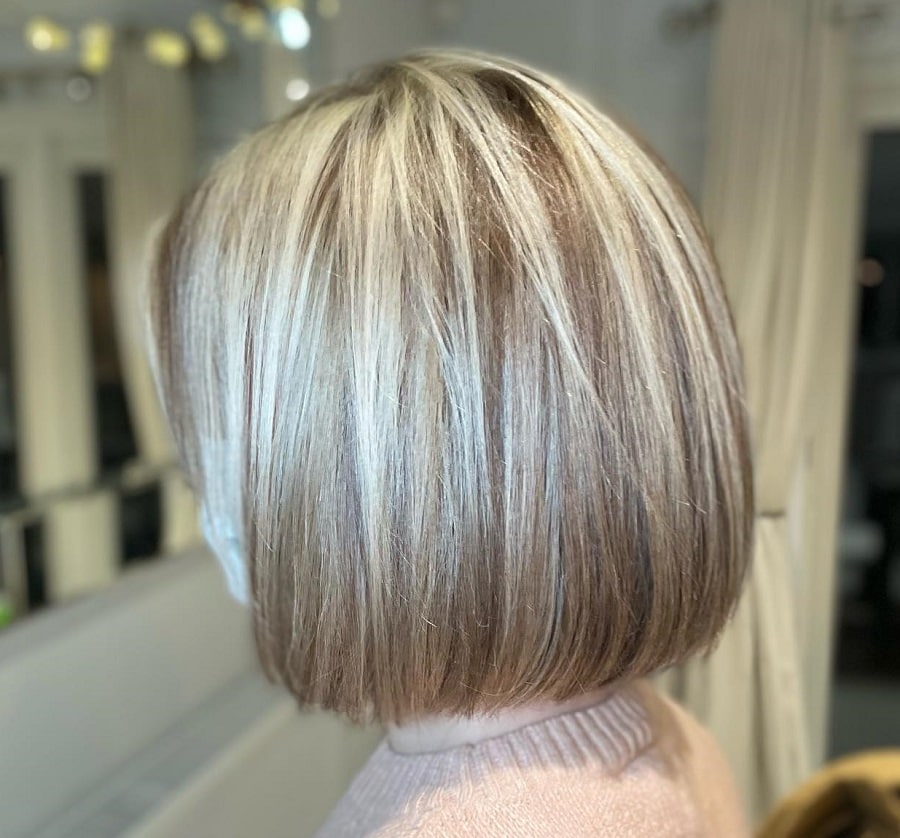 bob cut with baby lowlights