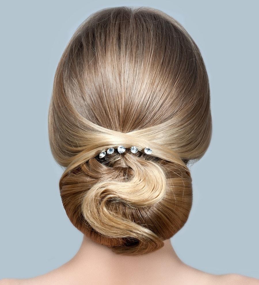 chignon bun for long hair