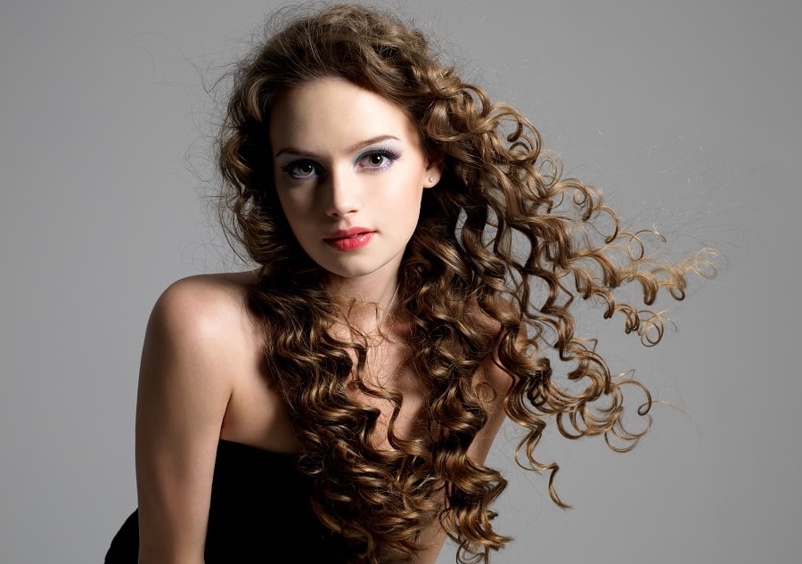 Deva Cut: 25 Hairstyles to Make Your Curls Look Their Best