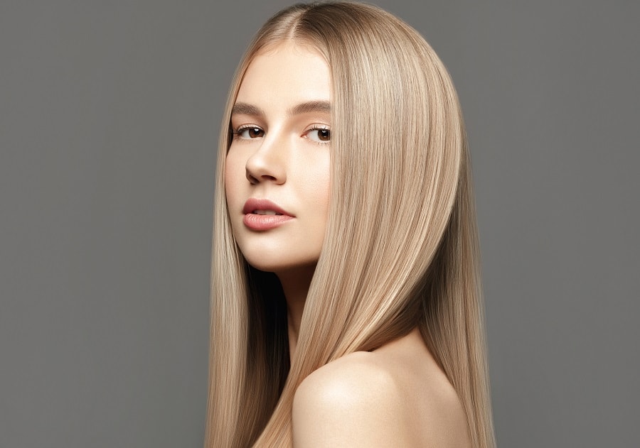 straight champagne blonde hair