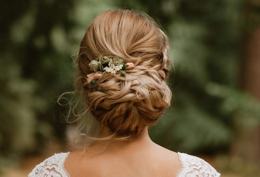 boho chignon bun for wedding