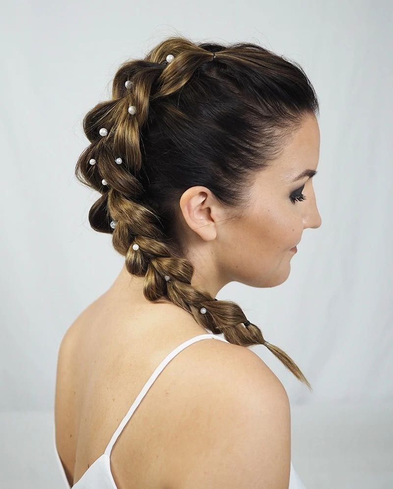 wedding guest hairstyle with pull through braid