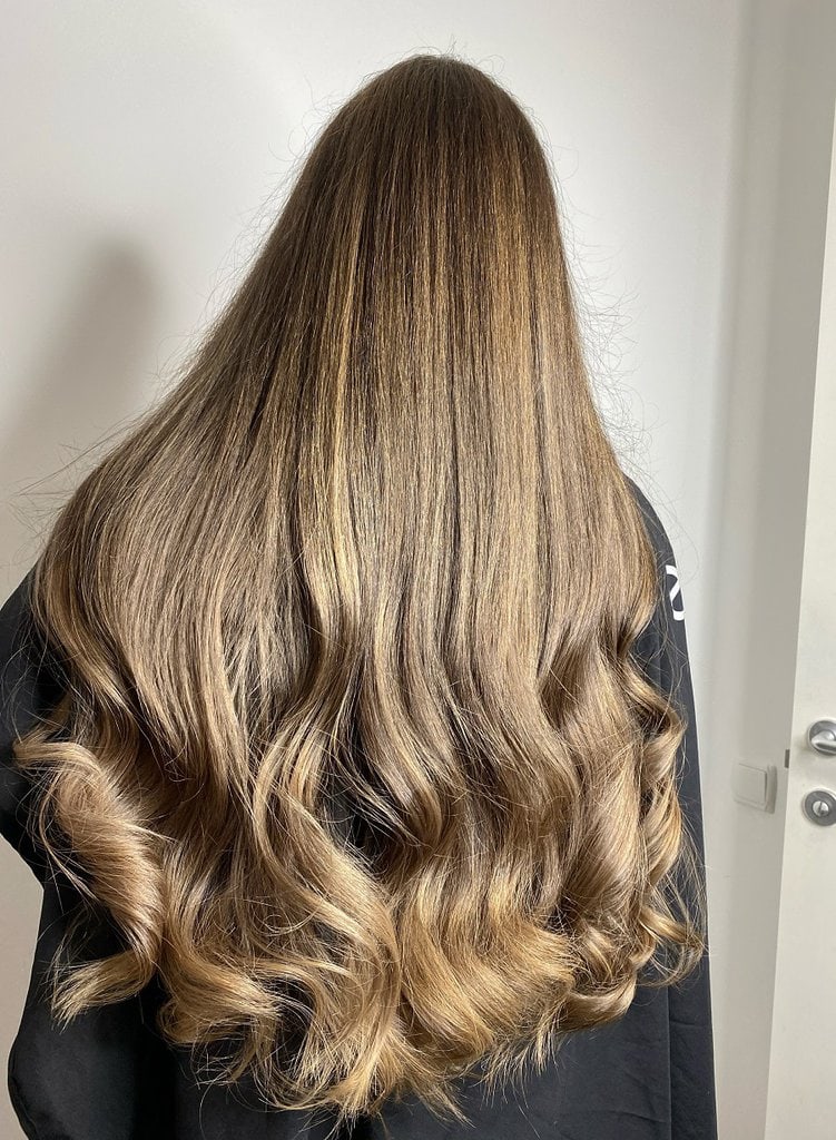long light brown hair with highlights