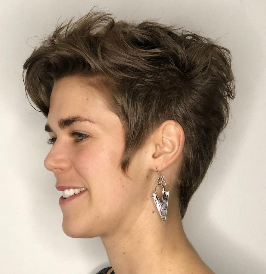 wavy layered pixie cut