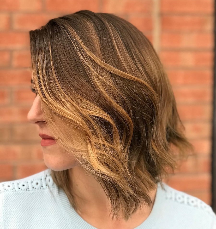 long choppy bob with highlights