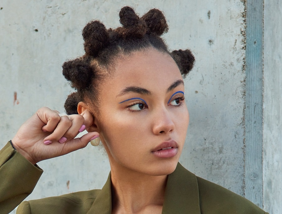 protective hairstyle with bantu knots