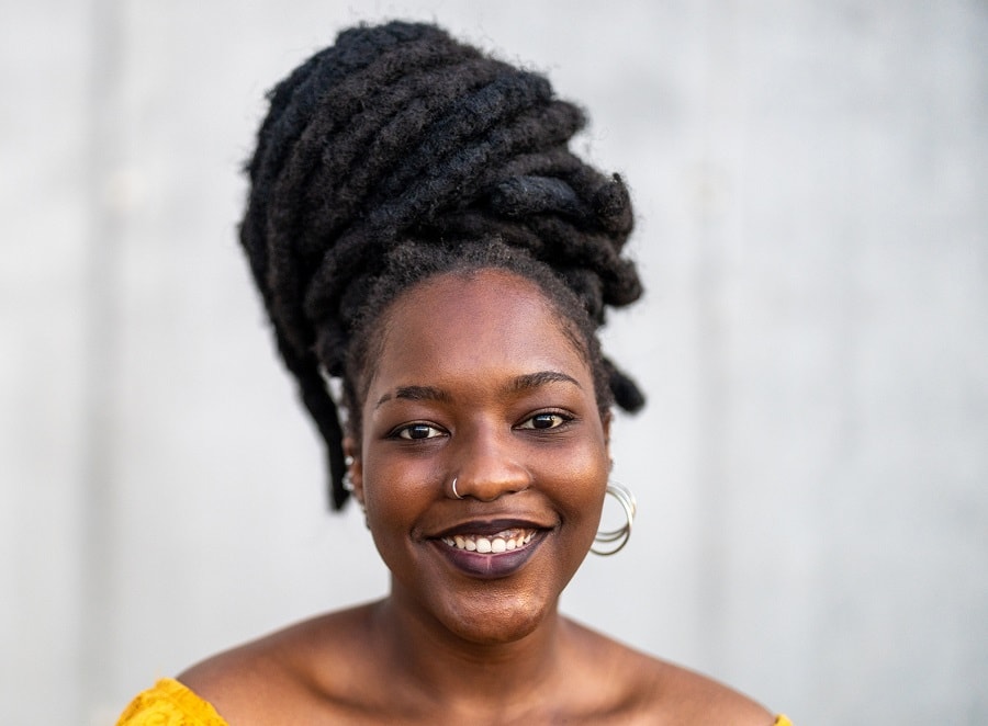 protective hairstyle with dreadlocks