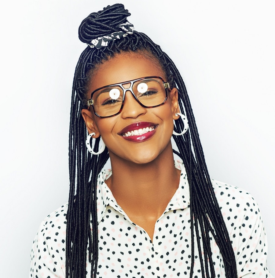 protective hairstyle with faux locs