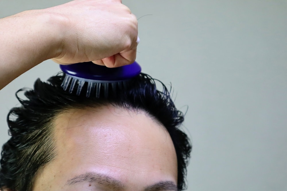 How to Fix Stunted Hair Growth after A Haircut - Massage Scalp