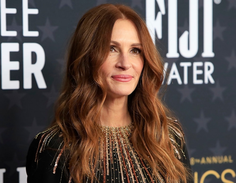 brunette actresses over 50 - Julia Roberts