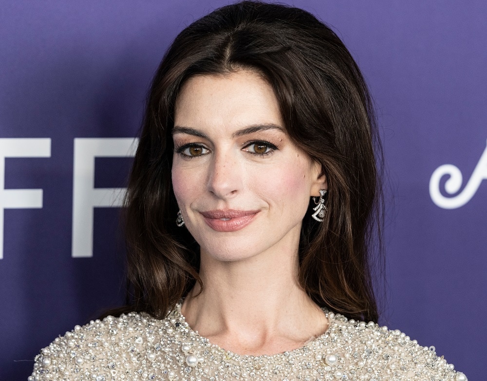 celebrity actress with brown hair - Anne Hathaway