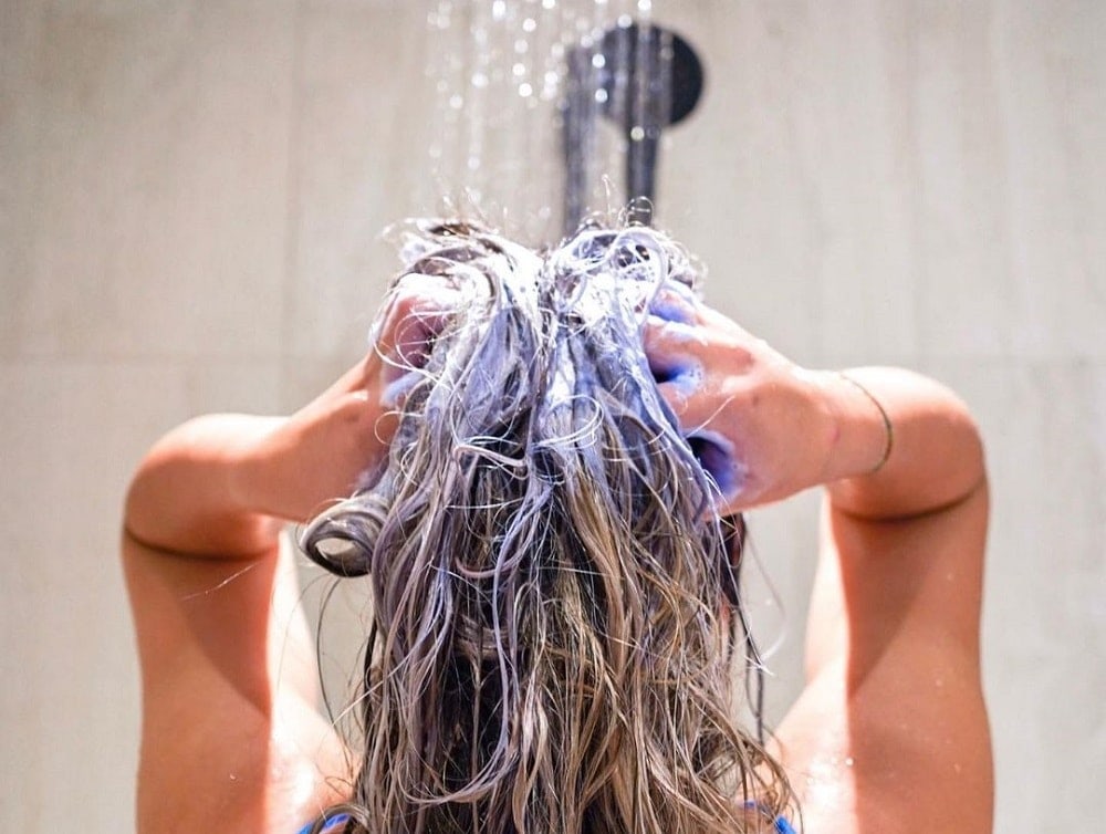 using blue shampoo immediately after dyeing hair