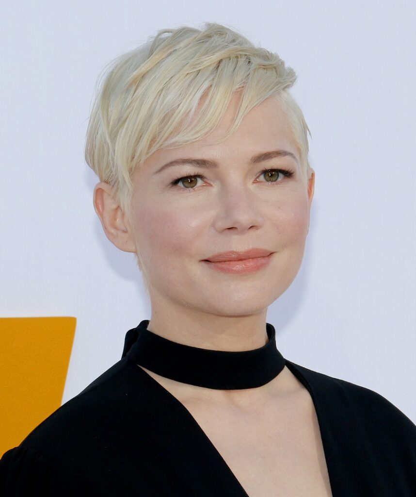 Michelle Williams with thin hair