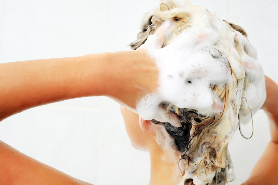 washing hair to remove chemicals before dying